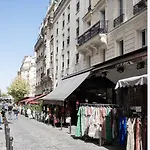 2 Rooms, Close To Montmartre, Light And Quiet
