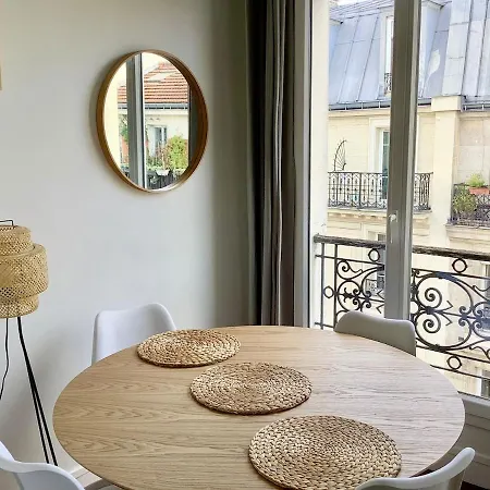 2 Rooms, Close To Montmartre, Light And Quiet * Parigi