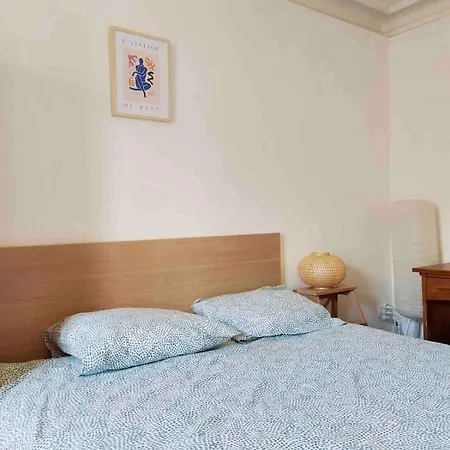 2 Rooms, Close To Montmartre, Light And Quiet Appartamento *