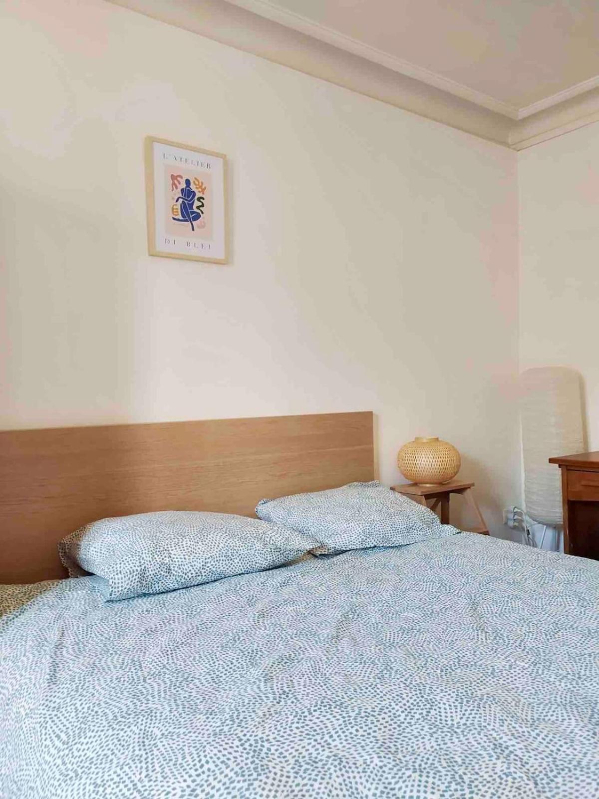 2 Rooms, Close To Montmartre, Light And Quiet Appartamento *